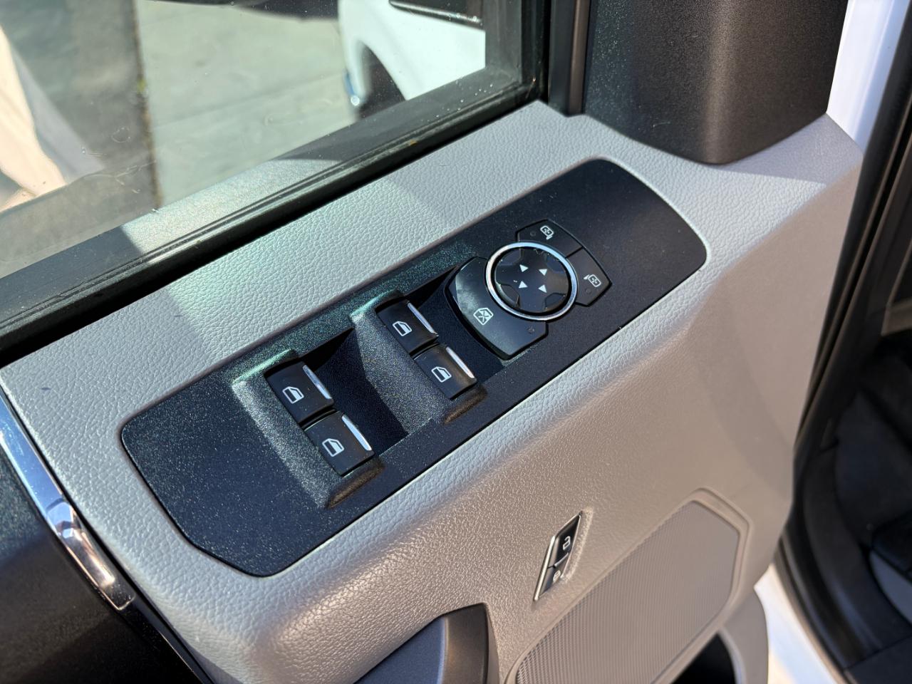 Ford Super Duty F-250 SRW XLT 4WD Crew Cab 6.75' Box 2018