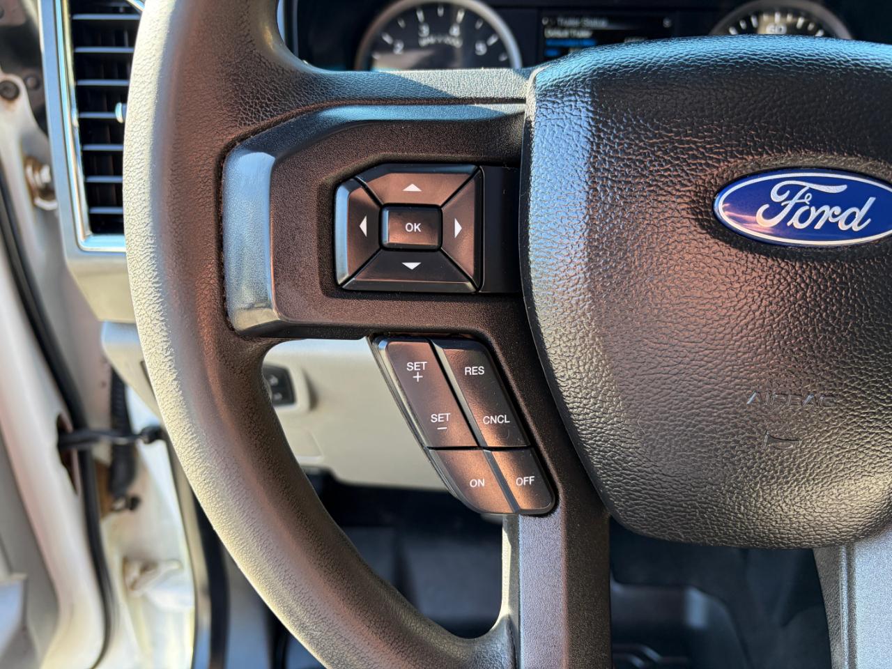 Ford Super Duty F-250 SRW XLT 4WD Crew Cab 6.75' Box 2018