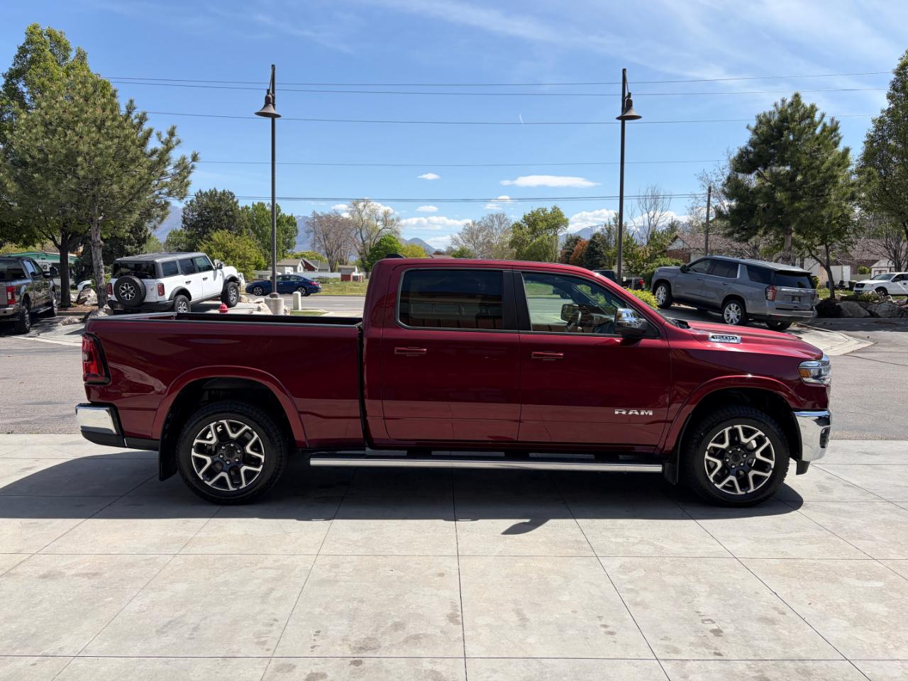 RAM 1500 Laramie 4x4 Crew Cab 6'4" Box 2025