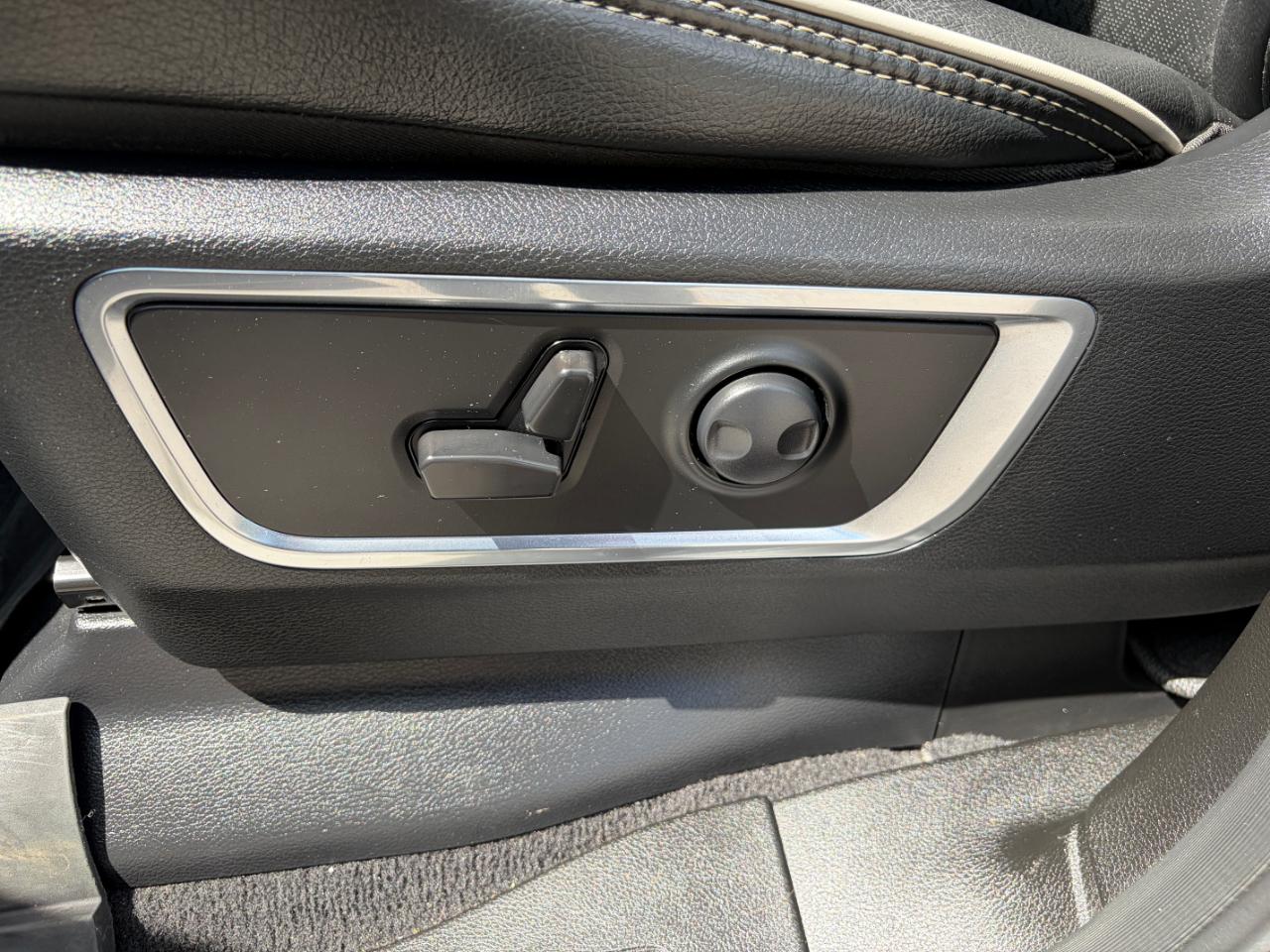 RAM 1500 Laramie 4x4 Crew Cab 6'4" Box 2025