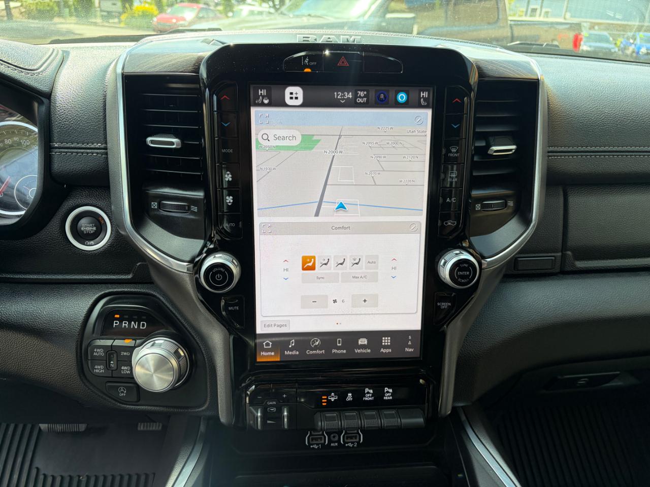 RAM 1500 Laramie 4x4 Crew Cab 6'4" Box 2025