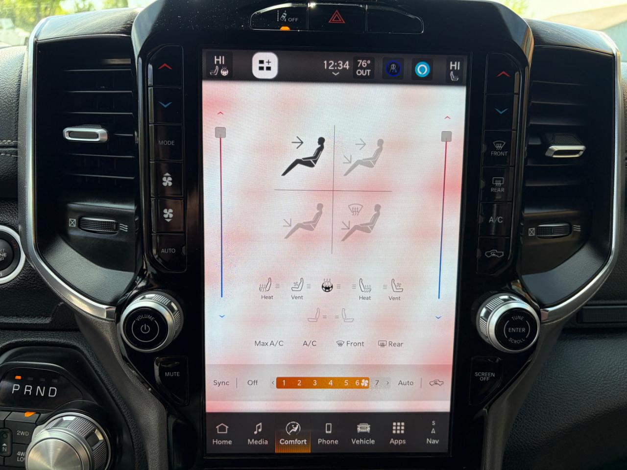 RAM 1500 Laramie 4x4 Crew Cab 6'4" Box 2025