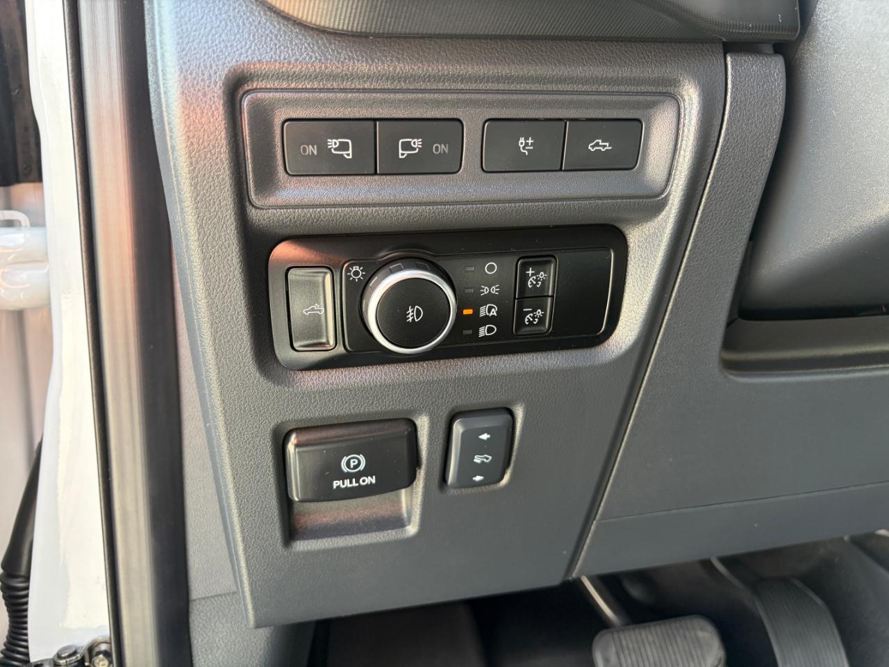 Ford F-150 Platinum 4WD SuperCrew 5.5' Box 2024