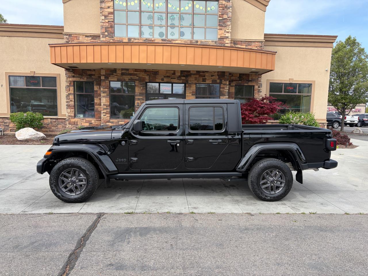 Jeep Gladiator Sport S 4x4 2024