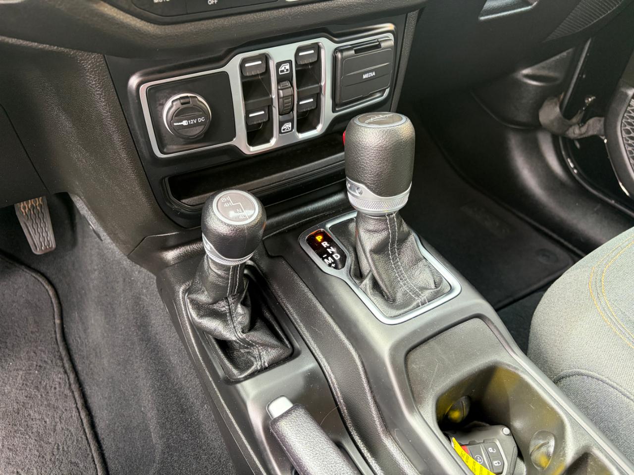 Jeep Gladiator Sport S 4x4 2024