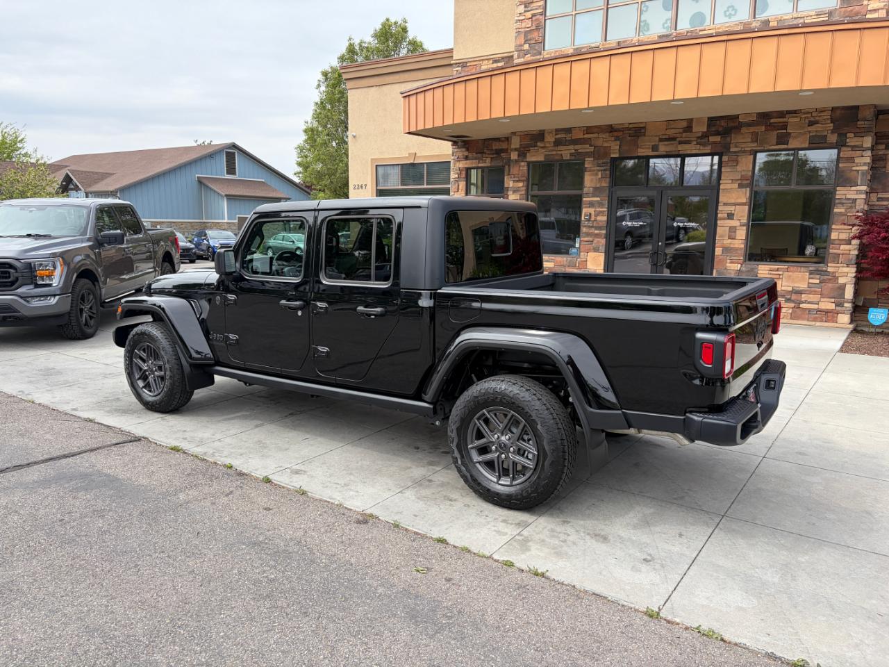 Jeep Gladiator Sport S 4x4 2024