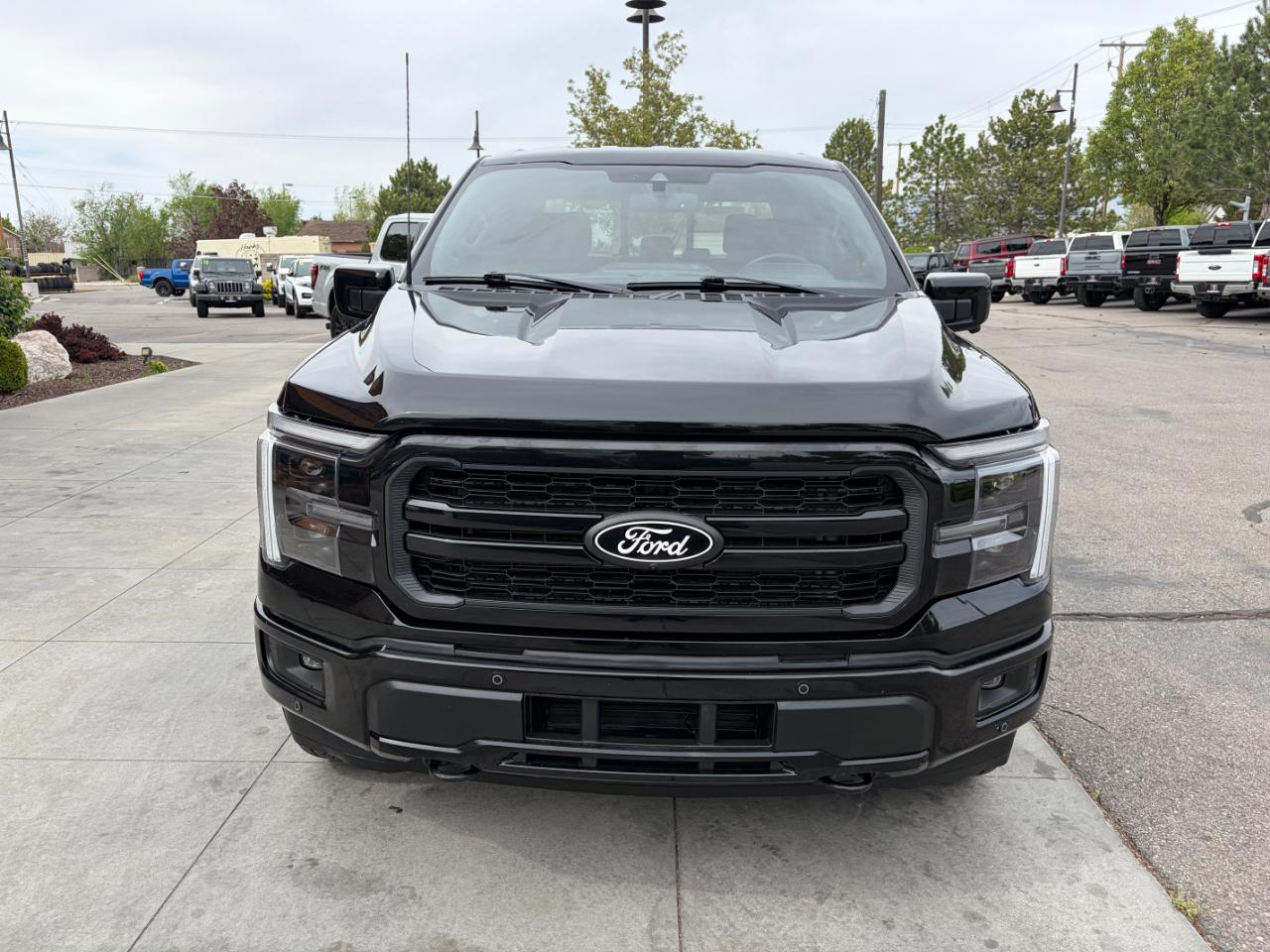 Ford F-150 Lariat 4WD SuperCrew 6.5' Box 2025