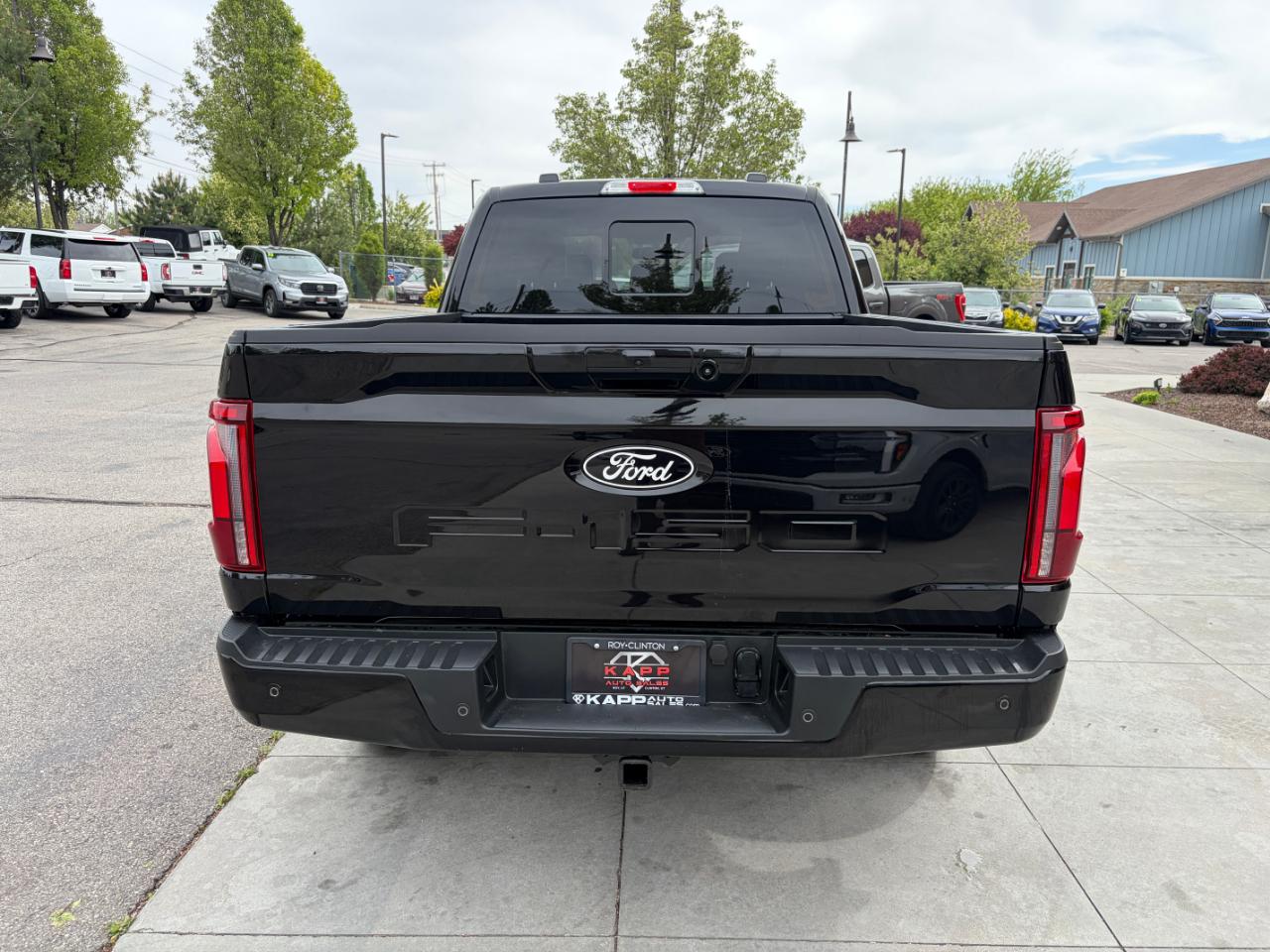 Ford F-150 Lariat 4WD SuperCrew 6.5' Box 2025