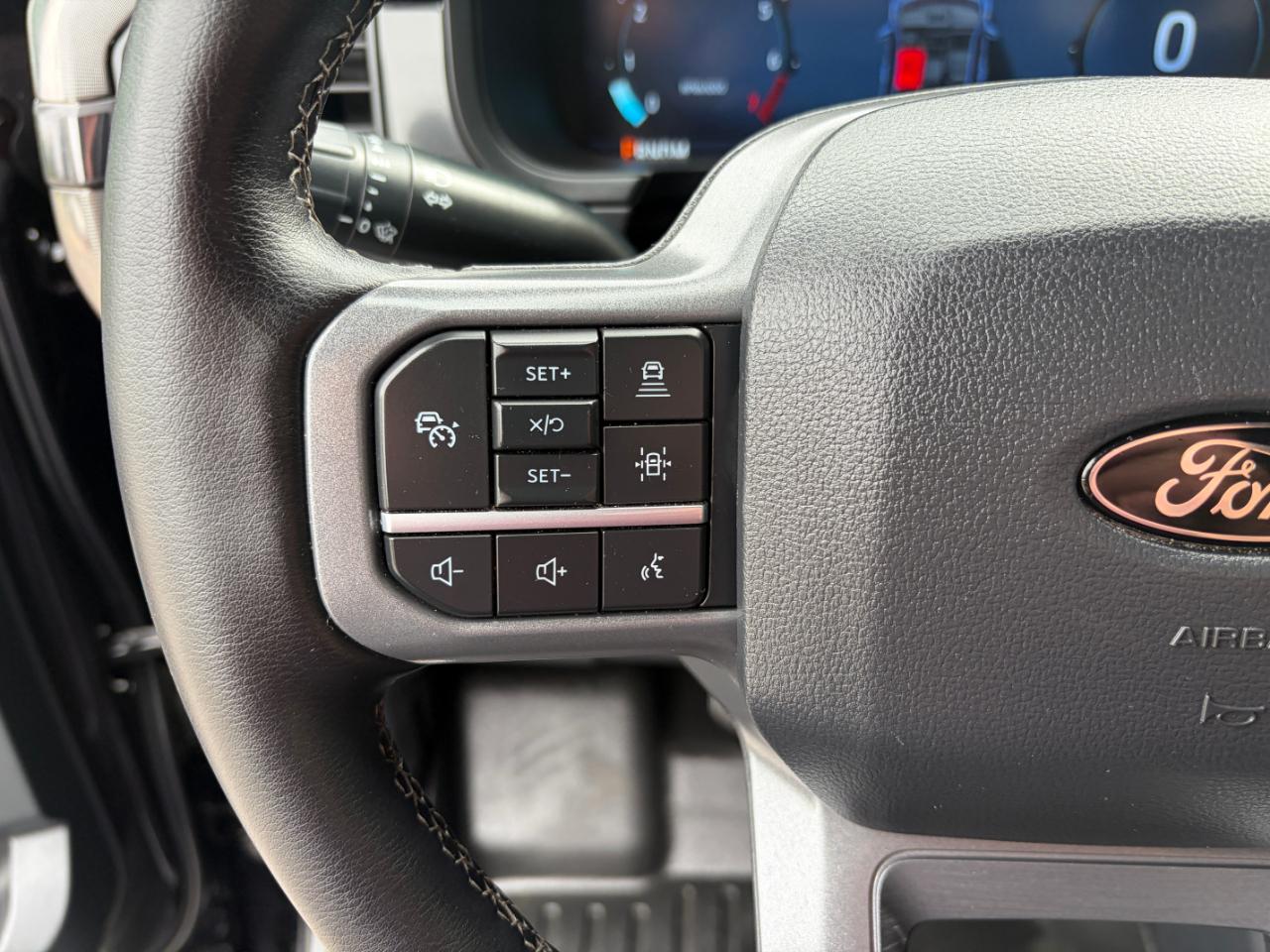 Ford F-150 Lariat 4WD SuperCrew 6.5' Box 2025