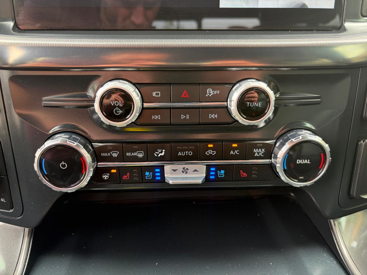 Ford F-150 Lariat 4WD SuperCrew 6.5' Box 2025