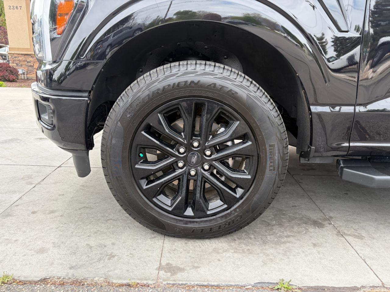 Ford F-150 Lariat 4WD SuperCrew 6.5' Box 2025