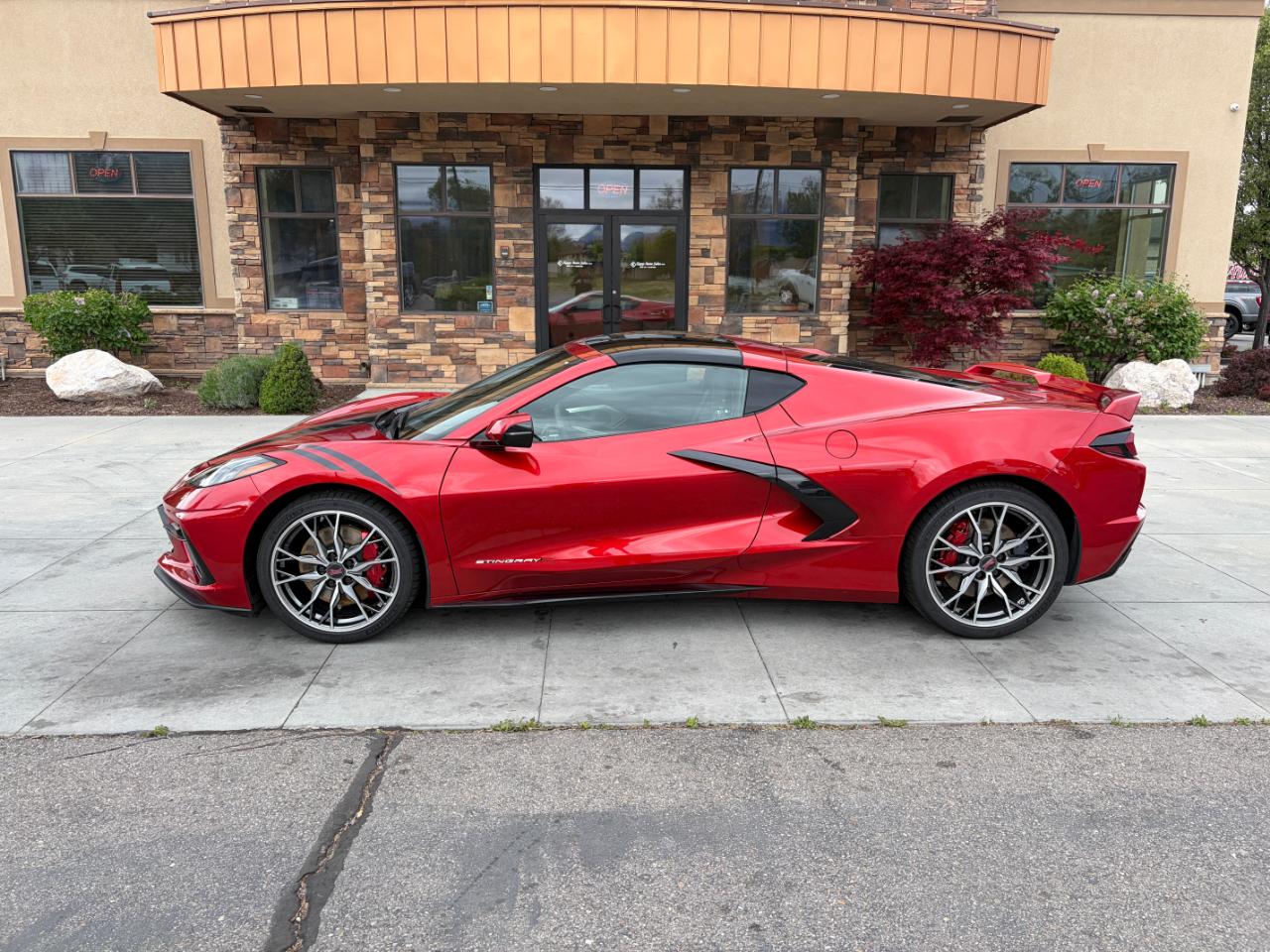 Chevrolet Corvette 2dr Stingray Cpe w/2LT 2024