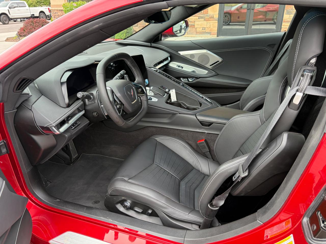 Chevrolet Corvette 2dr Stingray Cpe w/2LT 2024