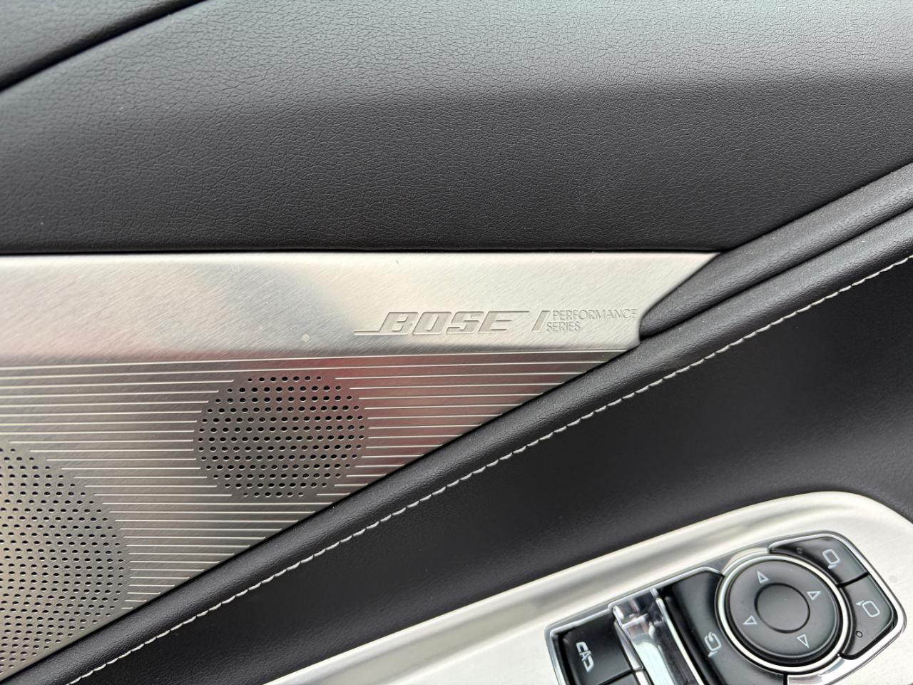 Chevrolet Corvette 2dr Stingray Cpe w/2LT 2024