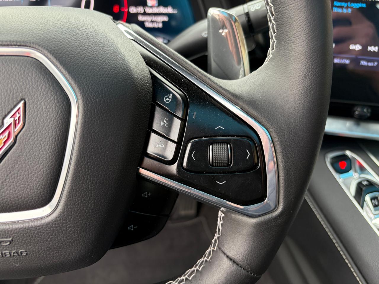 Chevrolet Corvette 2dr Stingray Cpe w/2LT 2024