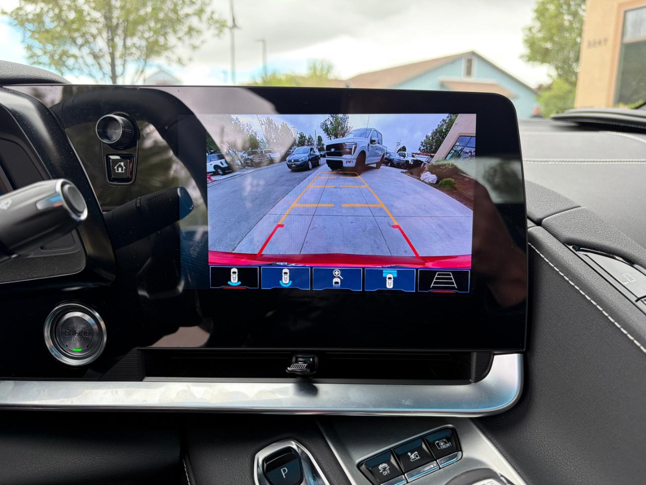 Chevrolet Corvette 2dr Stingray Cpe w/2LT 2024