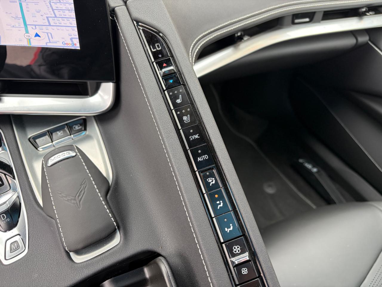 Chevrolet Corvette 2dr Stingray Cpe w/2LT 2024