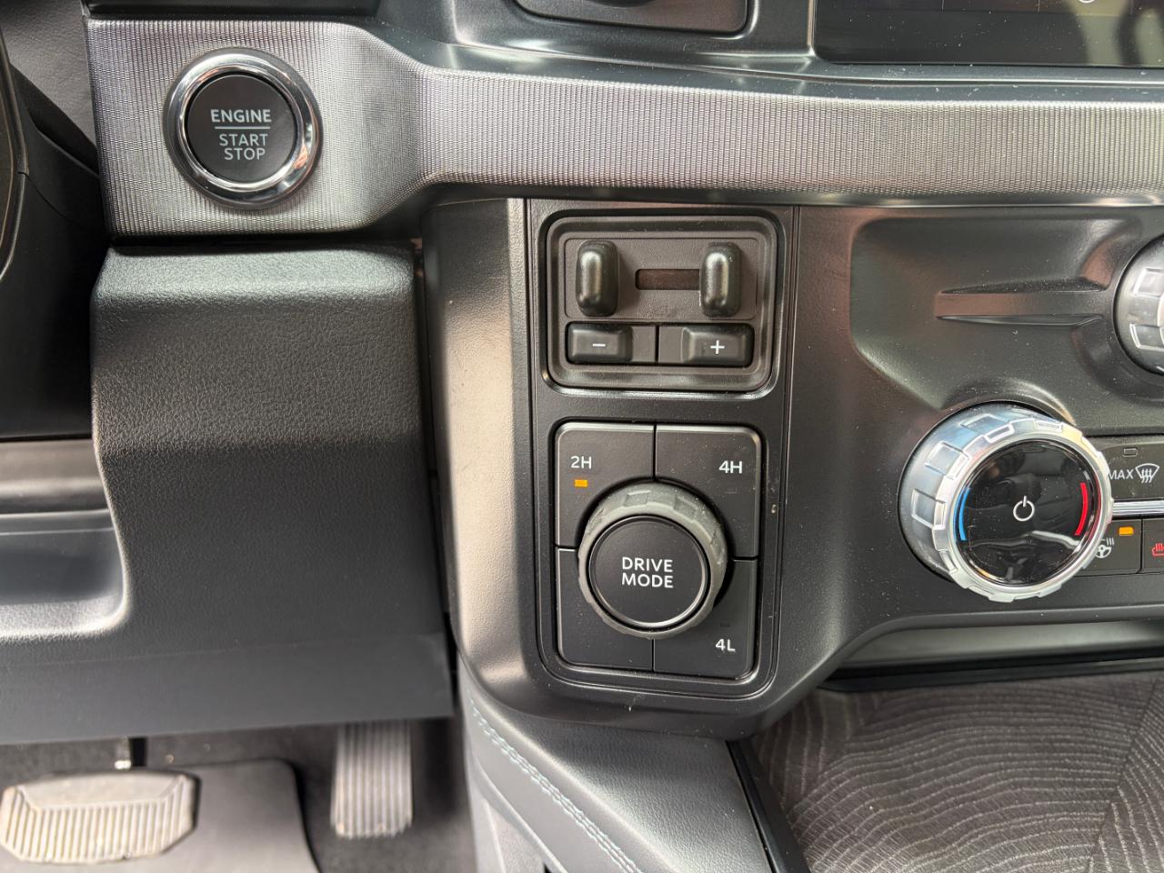 Ford Super Duty F-450 DRW Platinum 4WD Crew Cab 8' Box 2025