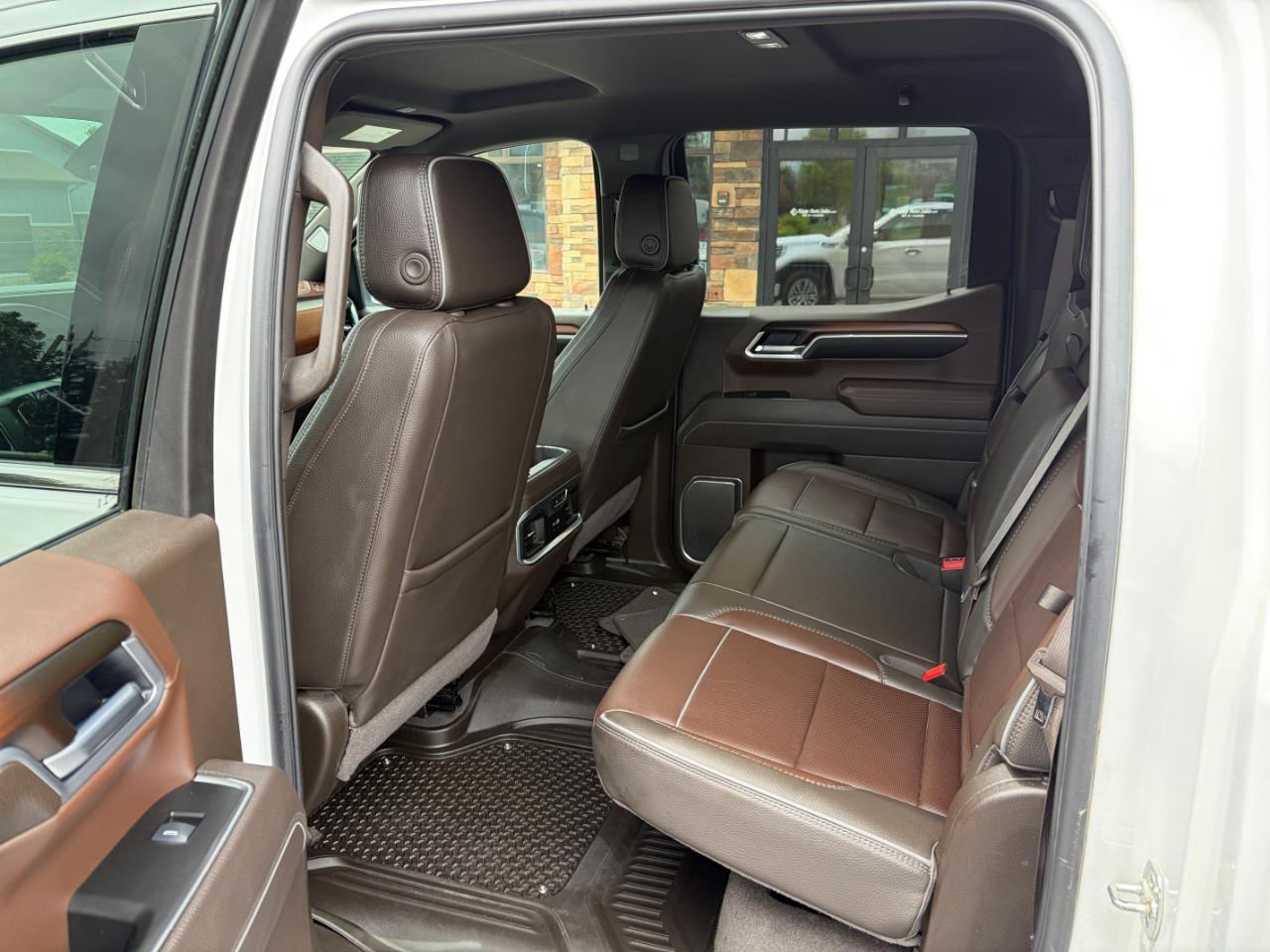 GMC Sierra 1500 4WD Crew Cab 147" Denali 2025