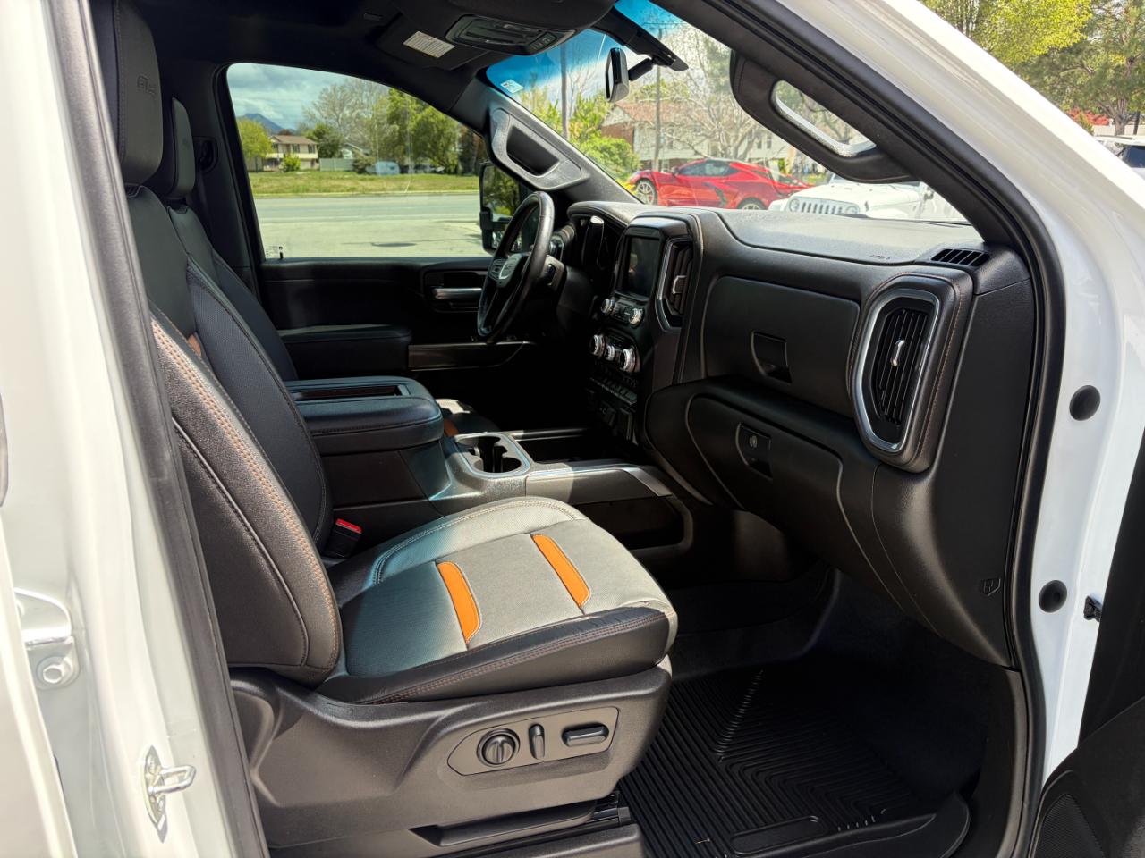 GMC Sierra 2500HD 4WD Crew Cab 172" AT4 2022