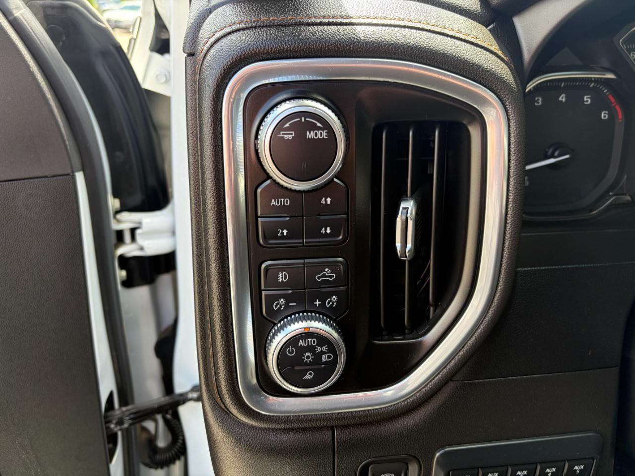 GMC Sierra 2500HD 4WD Crew Cab 172" AT4 2022