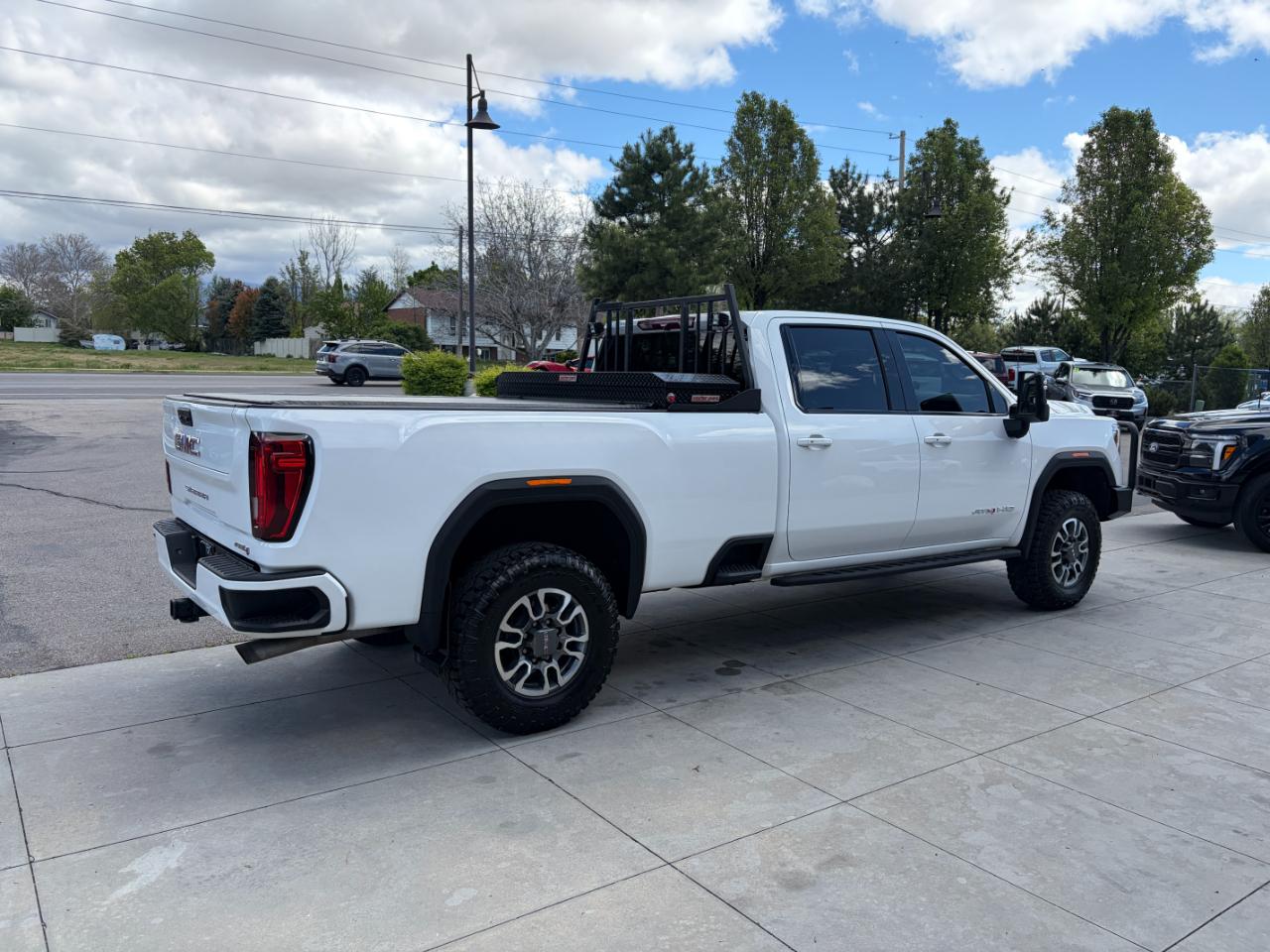 GMC Sierra 2500HD 4WD Crew Cab 172" AT4 2022