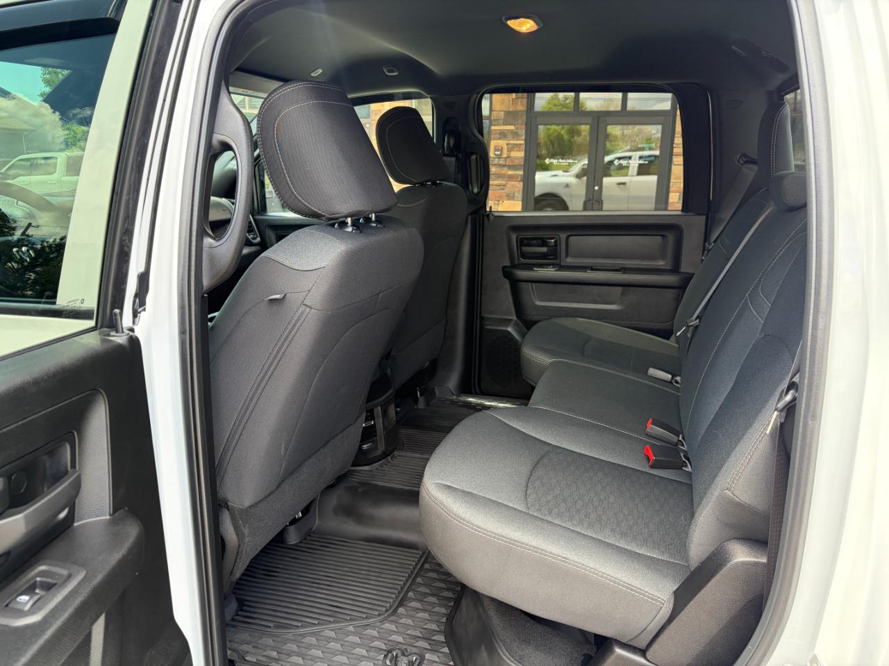 RAM 2500 Tradesman 4x4 Crew Cab 8' Box 2025