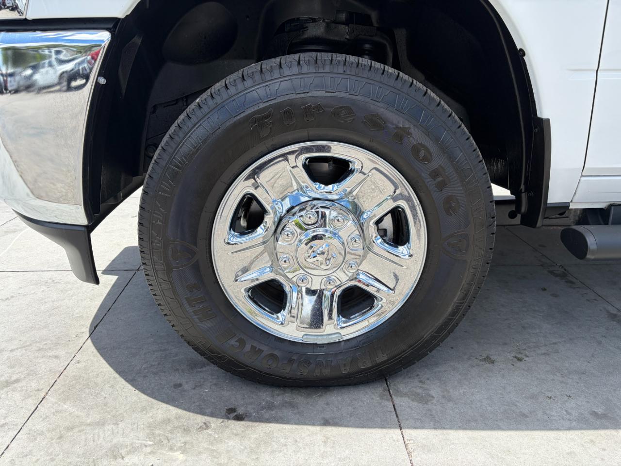 RAM 2500 Tradesman 4x4 Crew Cab 8' Box 2025