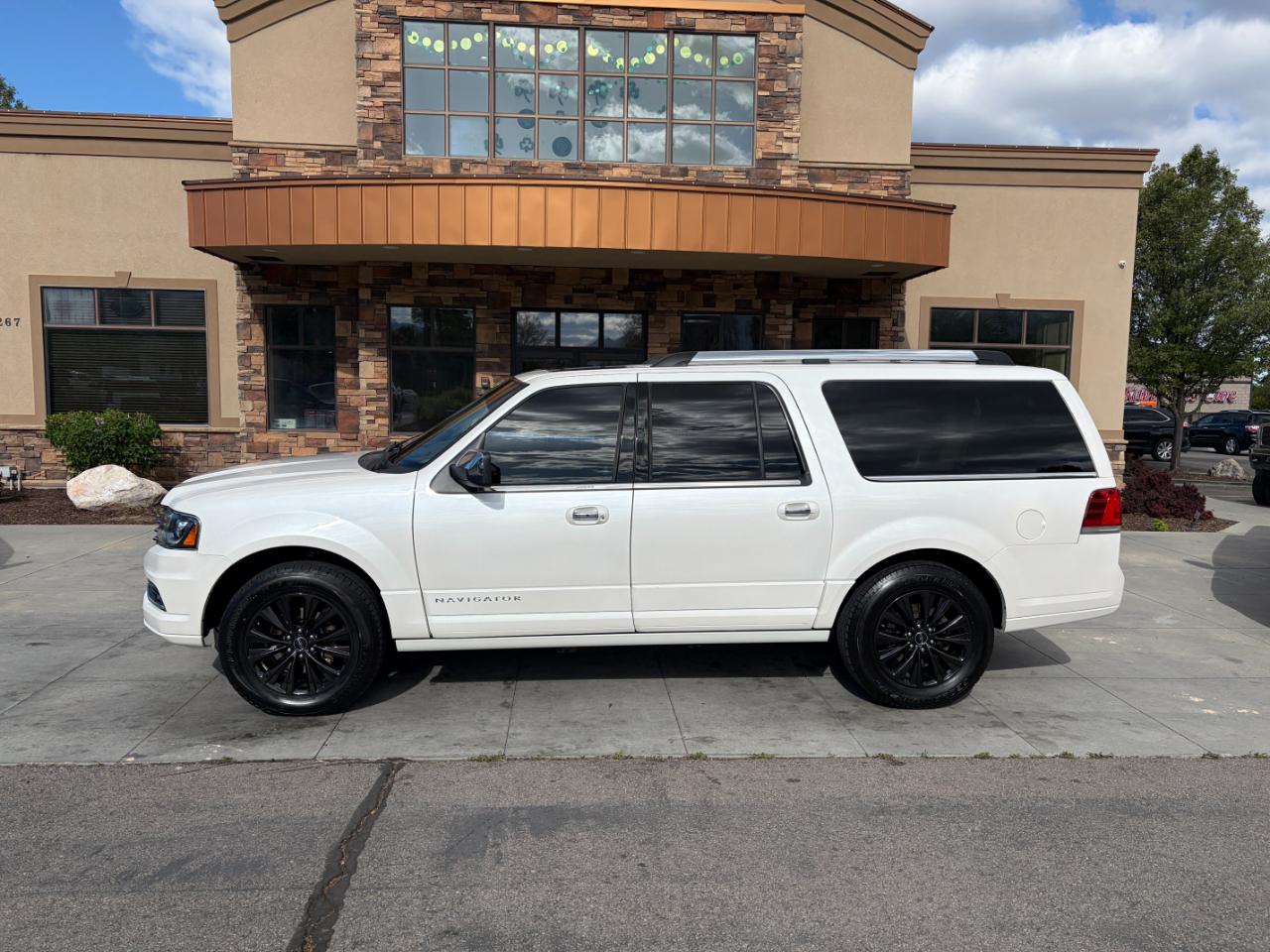 Lincoln Navigator L 4WD 4dr Select 2016
