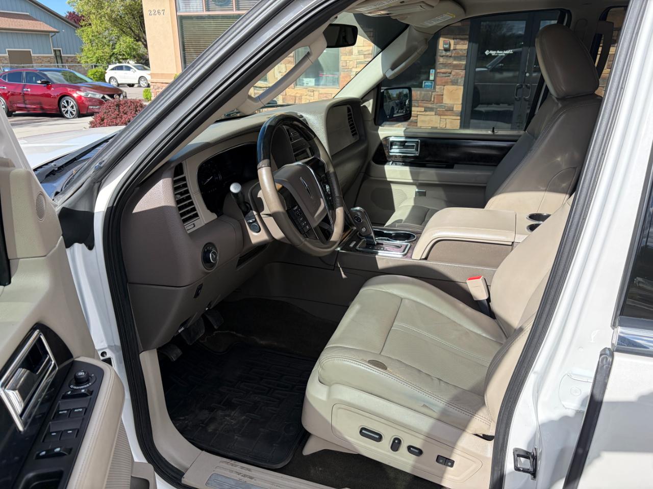 Lincoln Navigator L 4WD 4dr Select 2016