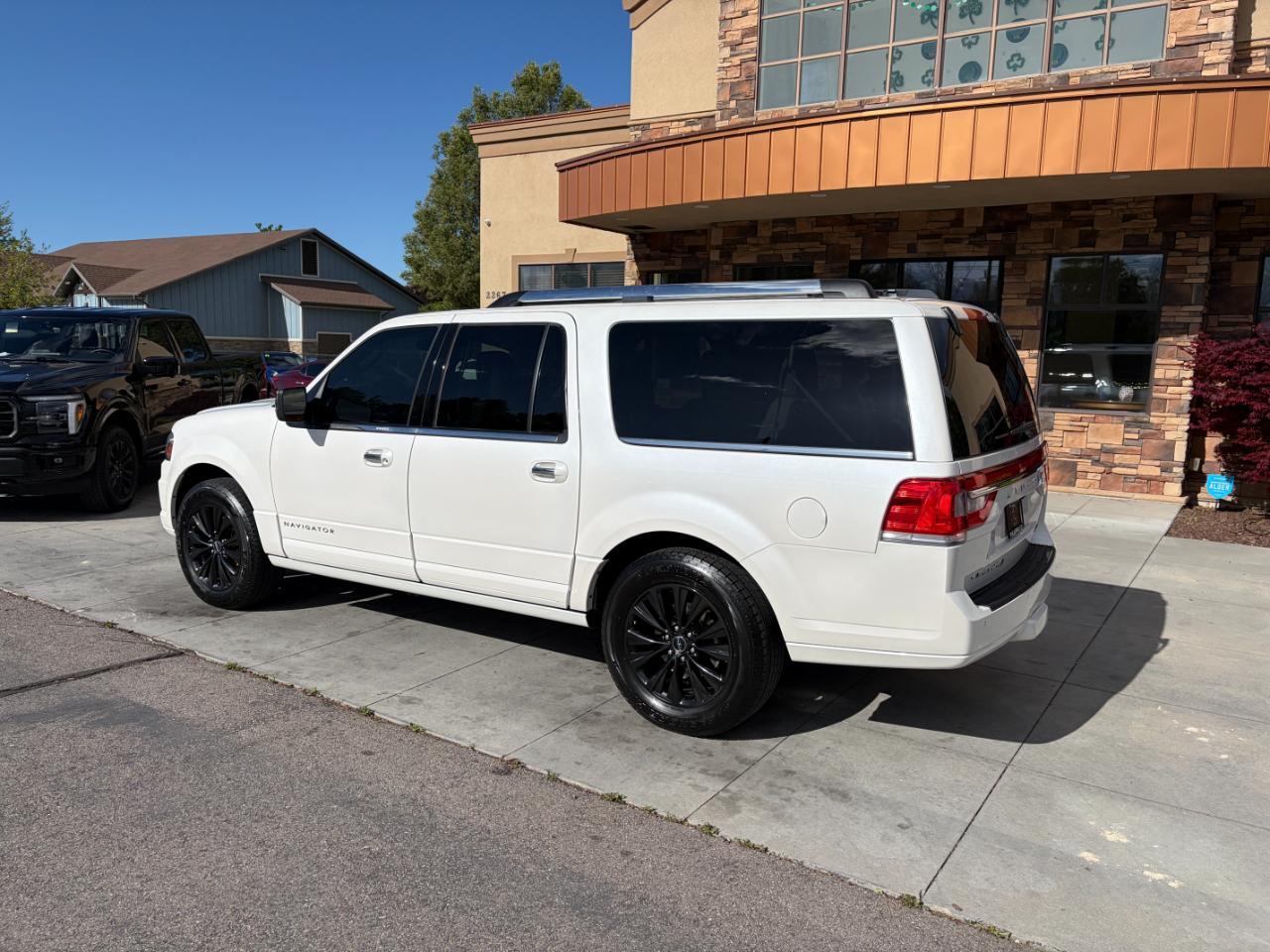 Lincoln Navigator L 4WD 4dr Select 2016