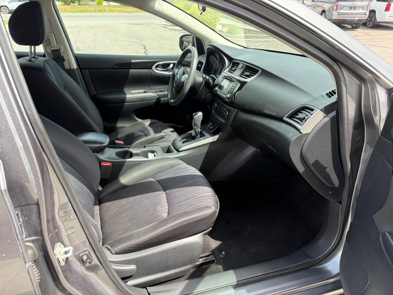 Nissan Sentra SV CVT 2017