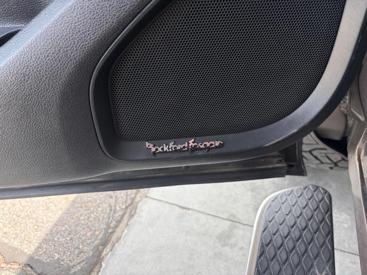 Nissan Titan XD 4x4 Gas Crew Cab SL 2018