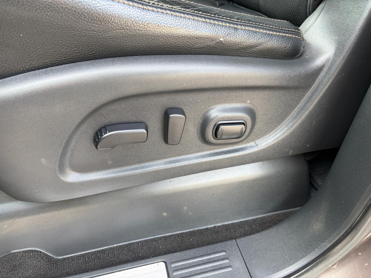 Nissan Titan XD 4x4 Gas Crew Cab SL 2018