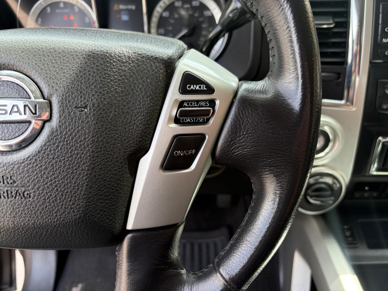 Nissan Titan XD 4x4 Gas Crew Cab SL 2018