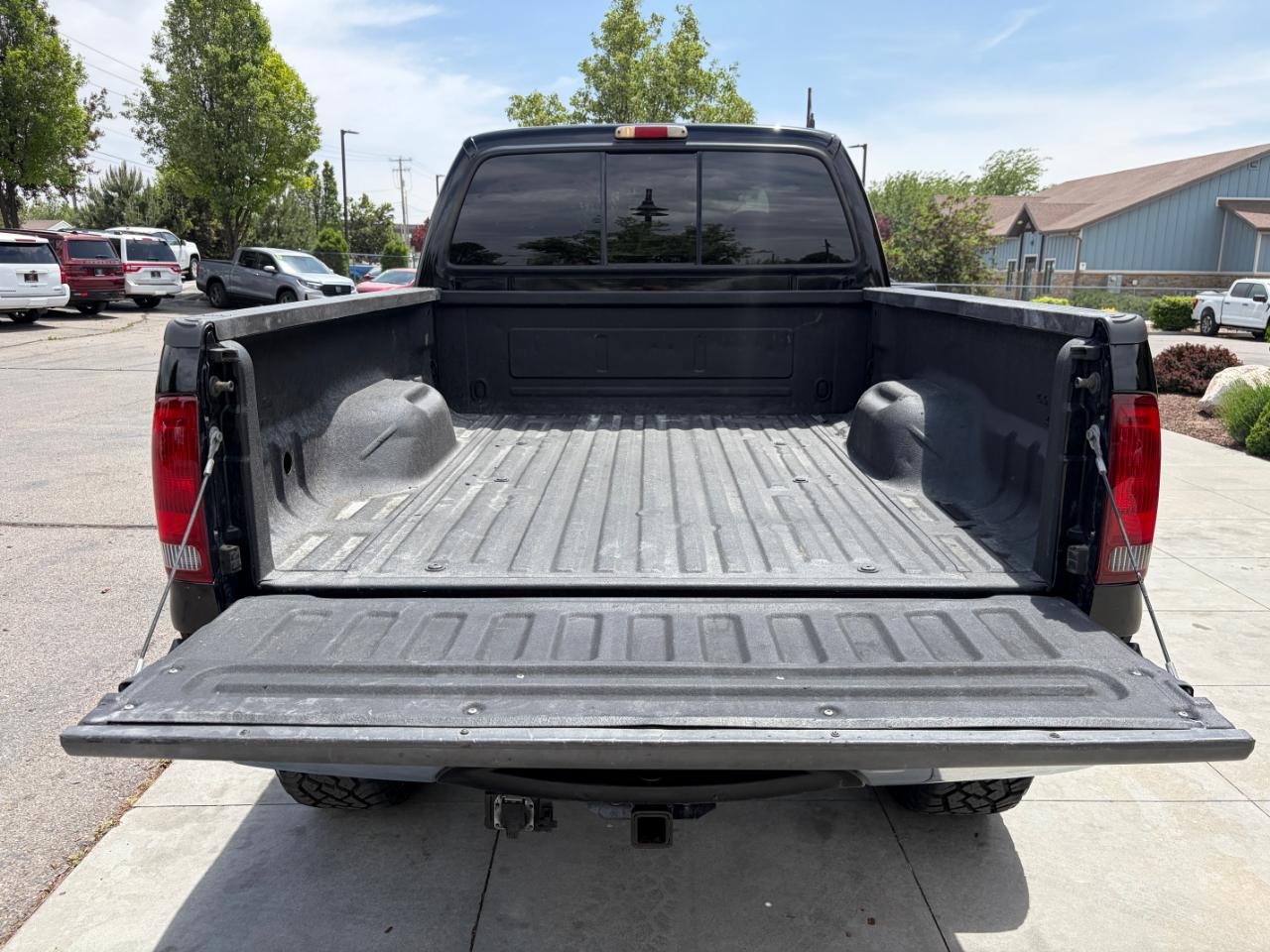 Ford Super Duty F-250 Crew Cab 156" Lariat 4WD 2002
