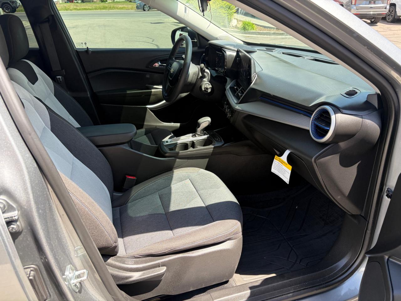 Chevrolet Trax FWD 4dr LS 2024