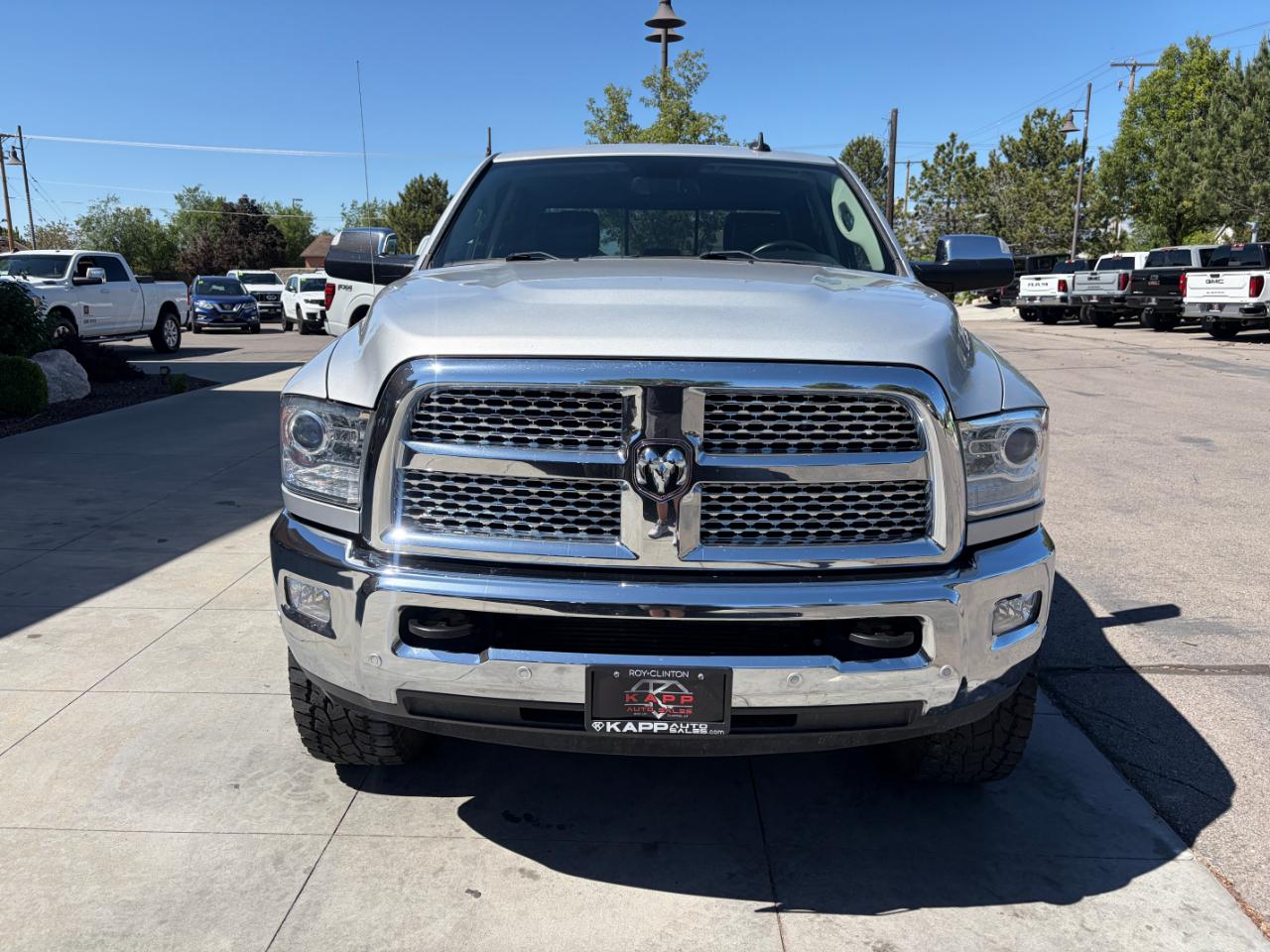 RAM 2500 Laramie 4x4 Crew Cab 6'4" Box 2017