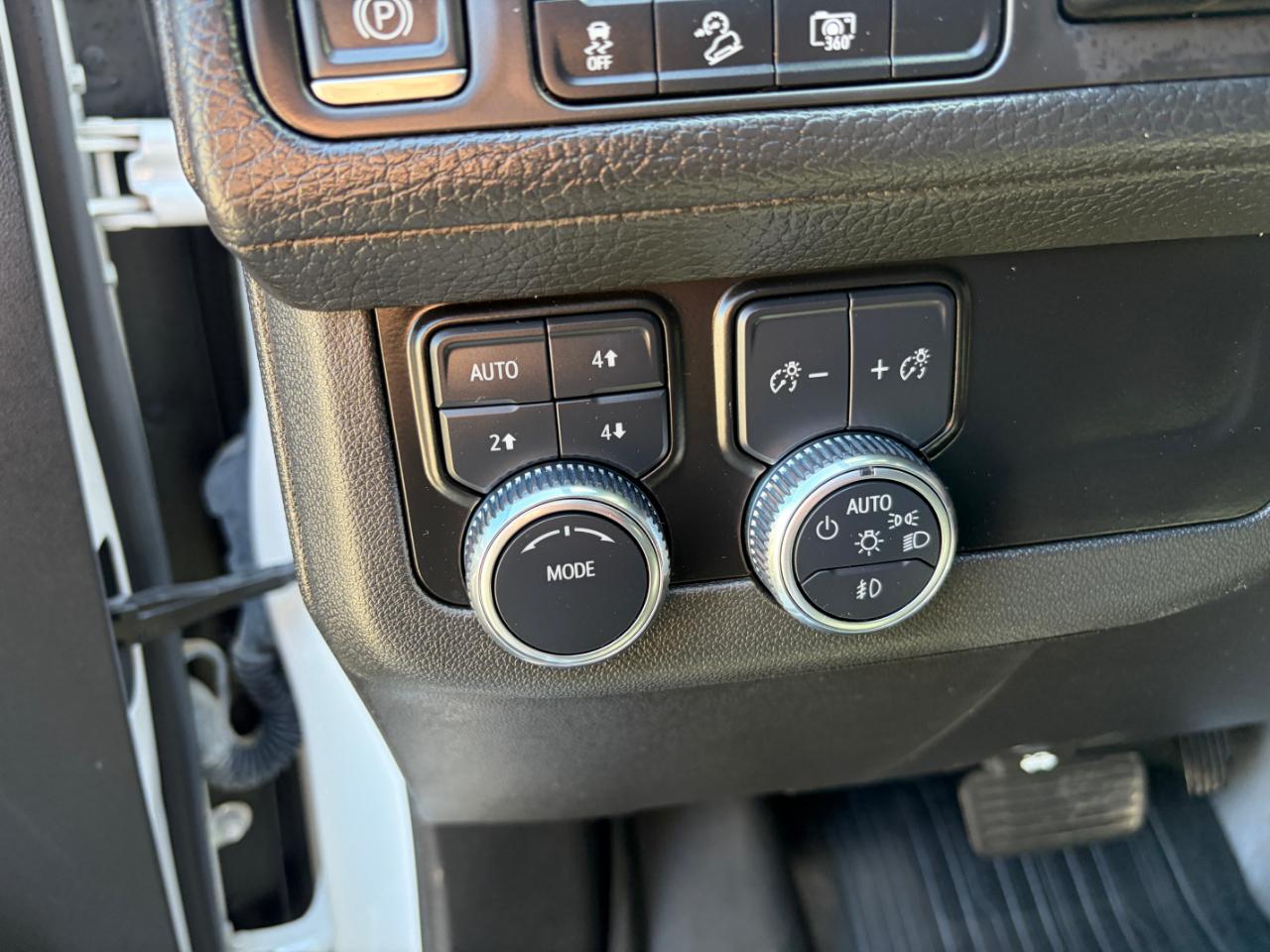 GMC Yukon 4WD 4dr Denali 2023