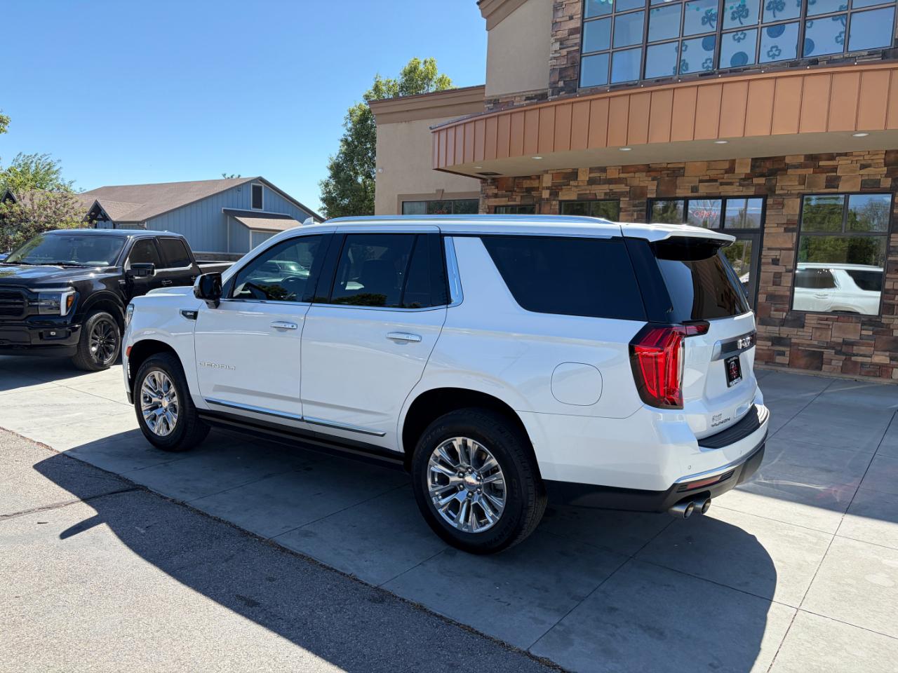 GMC Yukon 4WD 4dr Denali 2023