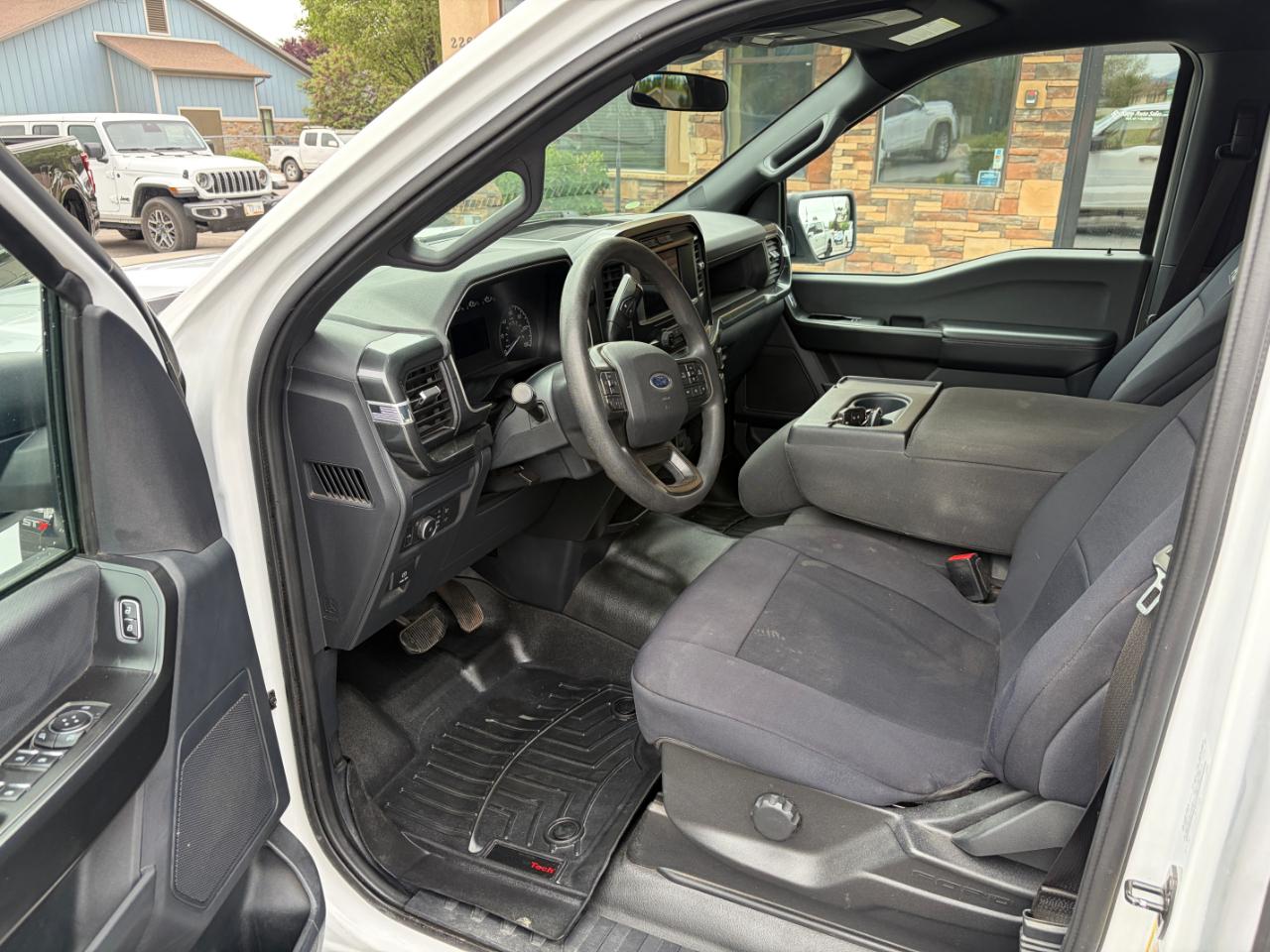 Ford F-150 XL 4WD SuperCrew 5.5' Box 2022