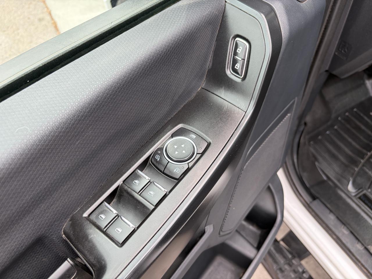 Ford F-150 XL 4WD SuperCrew 5.5' Box 2022