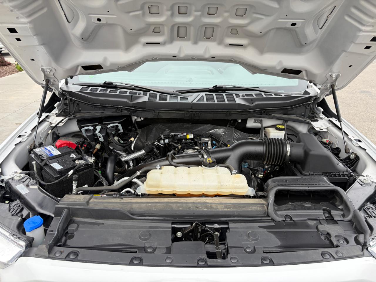 Ford F-150 XL 4WD SuperCrew 5.5' Box 2022