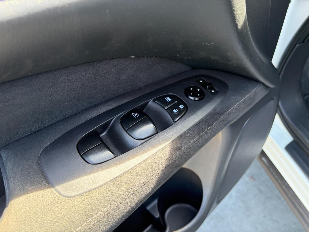 Nissan Pathfinder 2WD 4dr S 2016