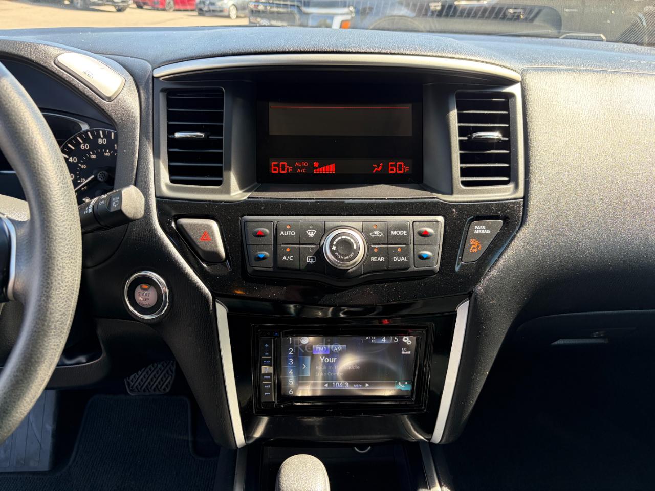 Nissan Pathfinder 2WD 4dr S 2016