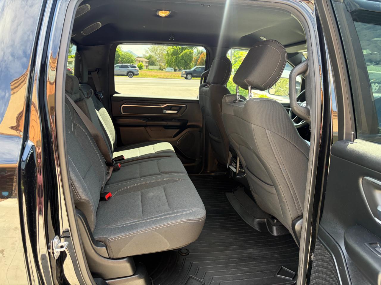 RAM 1500 Big Horn/Lone Star 4x4 Crew Cab 5'7" Box 2019