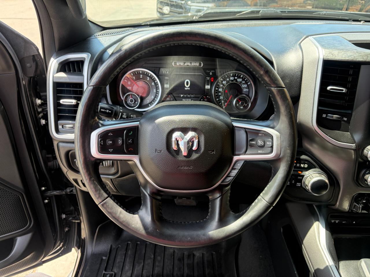 RAM 1500 Big Horn/Lone Star 4x4 Crew Cab 5'7" Box 2019