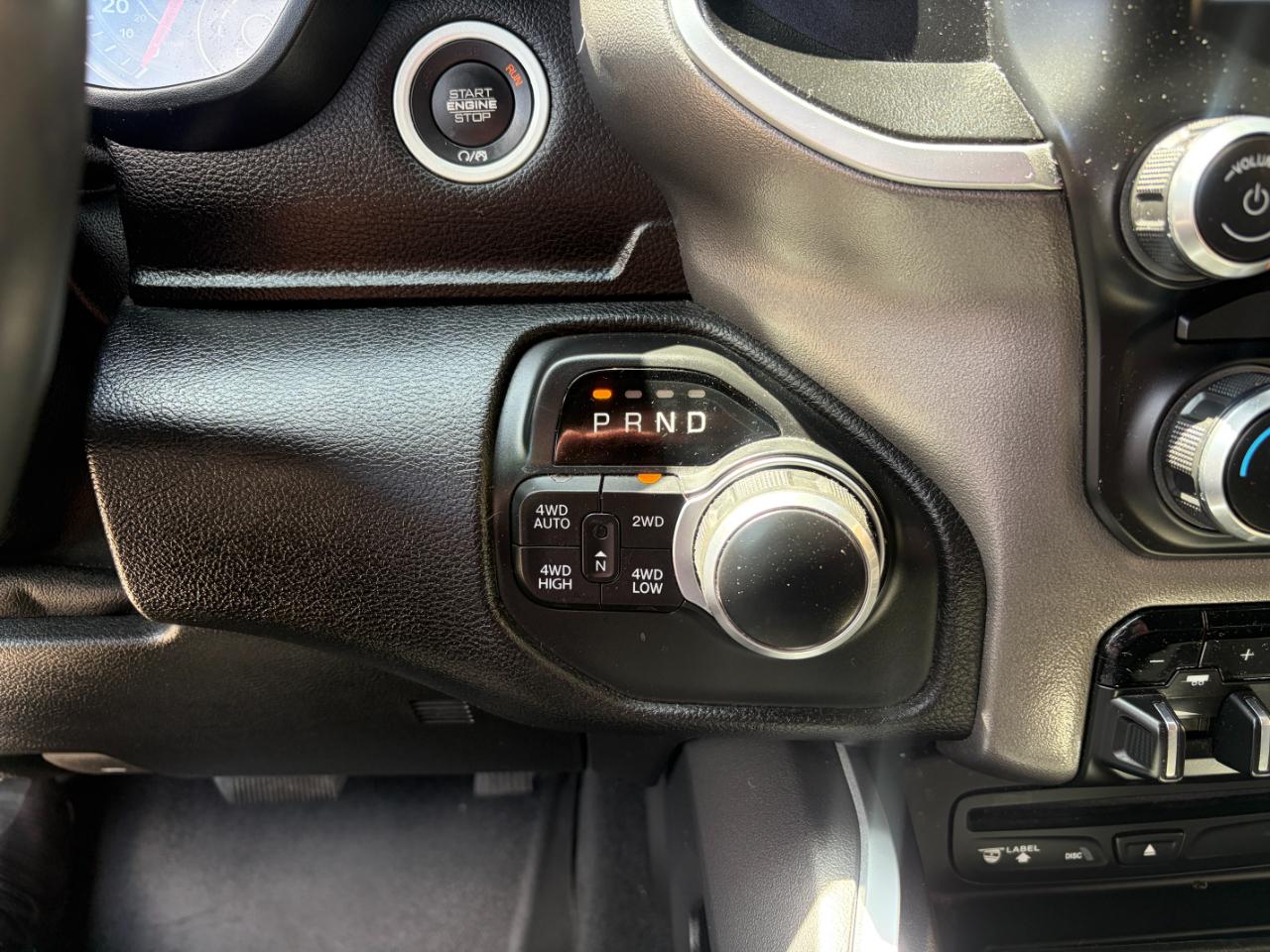 RAM 1500 Big Horn/Lone Star 4x4 Crew Cab 5'7" Box 2019