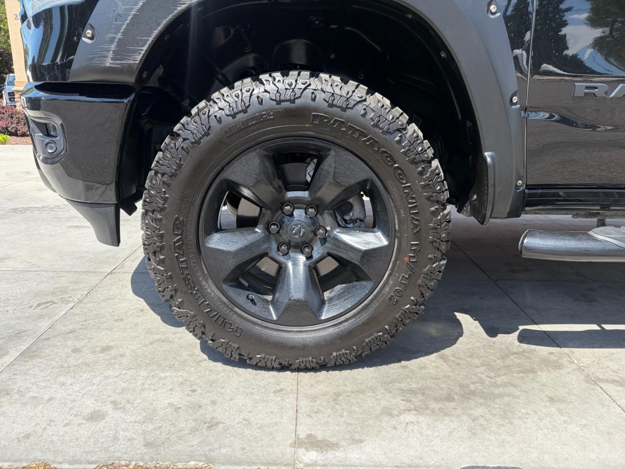 RAM 1500 Big Horn/Lone Star 4x4 Crew Cab 5'7" Box 2019