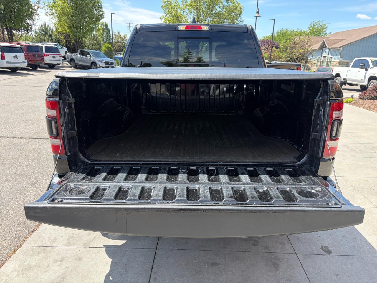 RAM 1500 Big Horn/Lone Star 4x4 Crew Cab 5'7" Box 2019